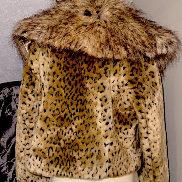 Brown & Black Lynx Faux Fur Jacket by International Concepts Size small - Picture 4 of 8